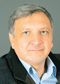 Рустэм ХАЙРЕТДИНОВ