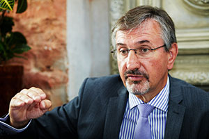 Боб Пламридж, технический директор HDS, регион EMEA.