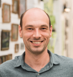 Артем ХОДЫРЕВ, фото