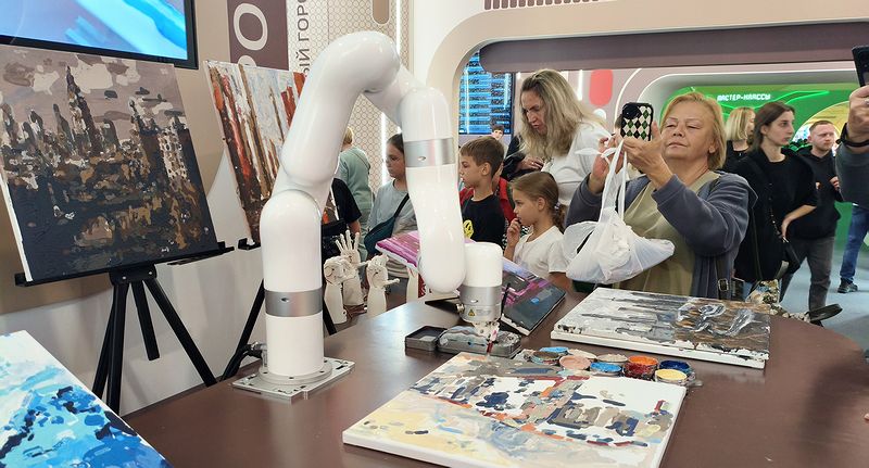 Робот-художник