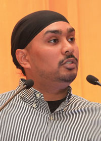 Харкирит СИНГХ