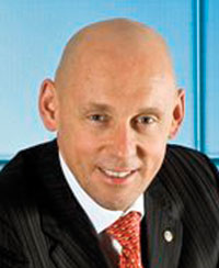 Валерий ЕРМАКОВ, первым заместителем генерального директора компании. «МегаФон»